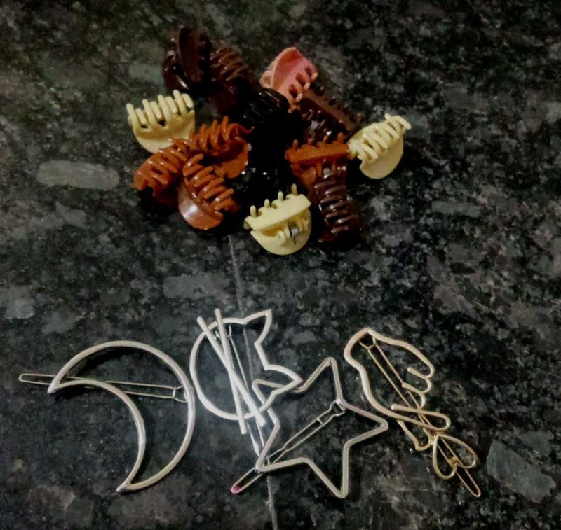 Combo pack of Hair clips and Hairclaw