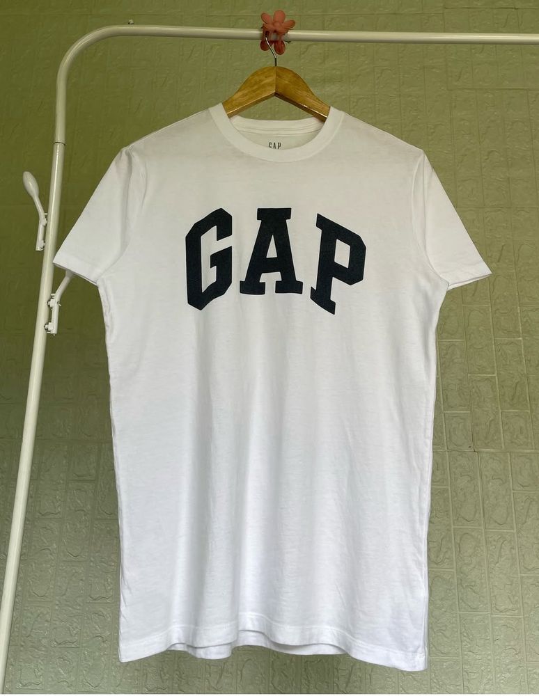 GAP tee