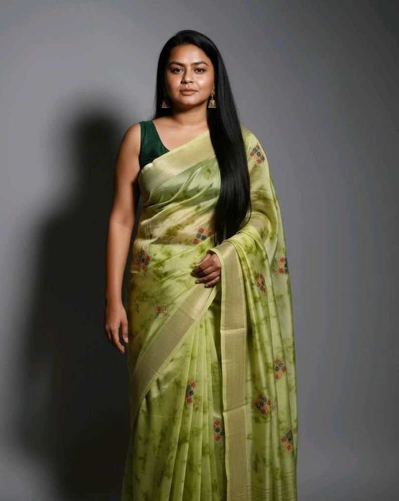🛍️Good Green Floral Saree⭐⭐⭐⭐⭐