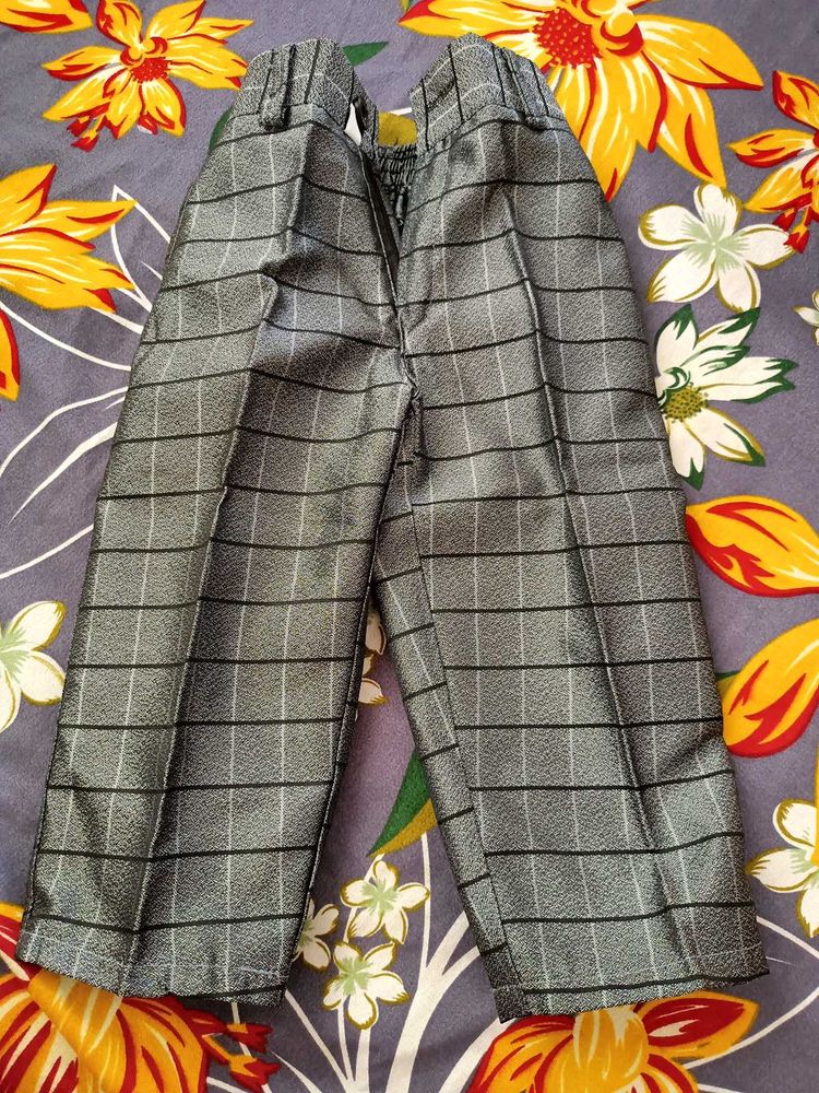 Gray Checkered Pants With Shirt Blazer