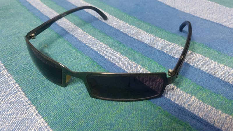 Good Kids Sunglasses  Black Glass