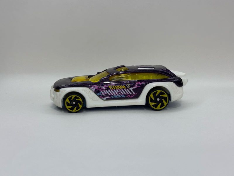 Hot Wheels Diecast Car - HW Pursuit