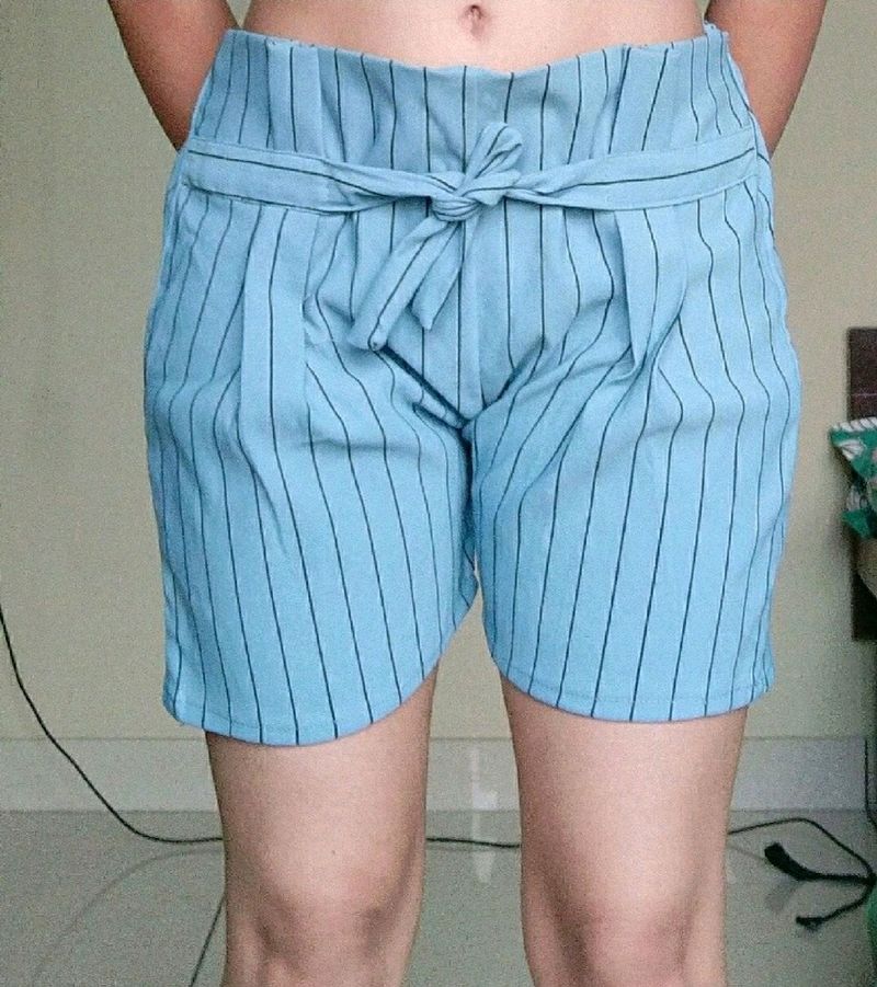 Shorts With Belt