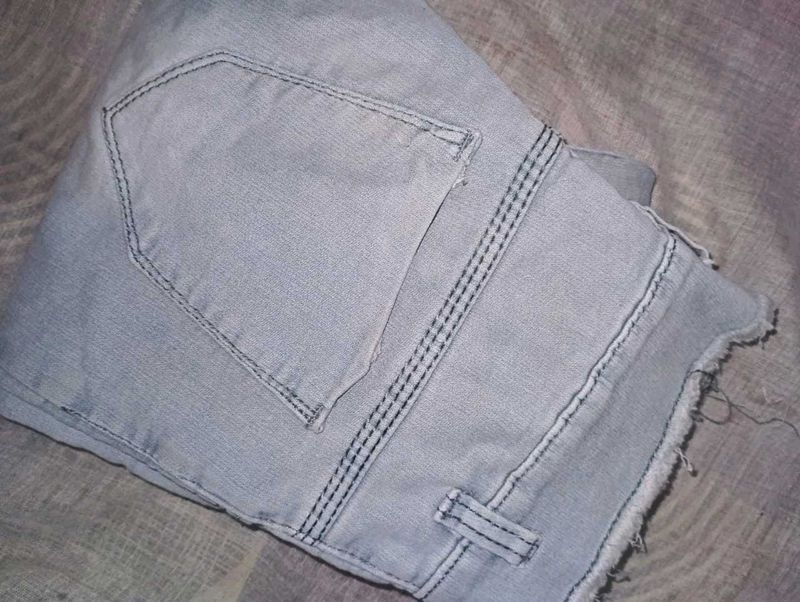 Girl Jeens 28 Waist Good Condition