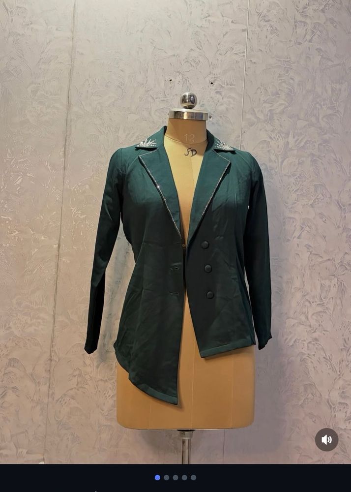 Embroidered Blazer - Stylish &amp; Chic