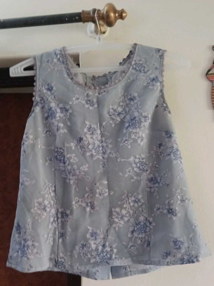 Floral Sleeveless Top