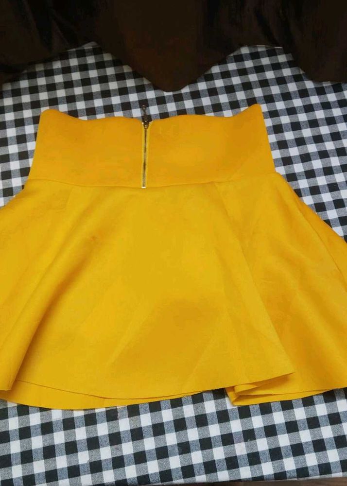 Yellow High-Waisted Mini Skirt