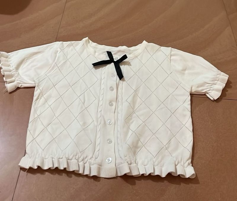 CuteKnit  White Top with Bow— Korean