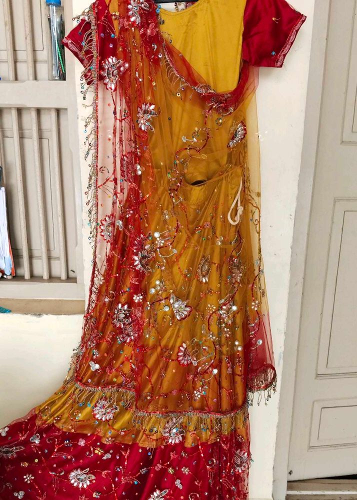 Bridal Lehenga Choli Set Looks Awesome