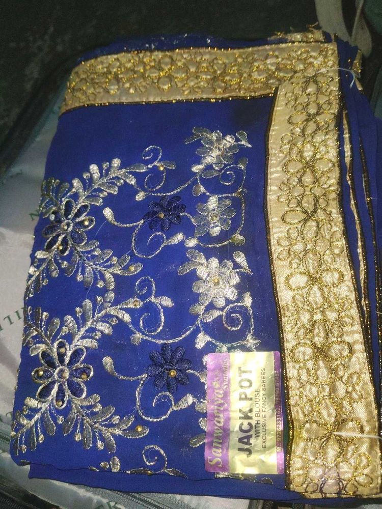 Elegant Blue Embroidered Saree Free Peticot