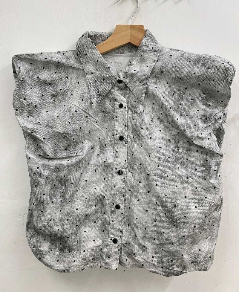 Polka Dot Sleeveless Shirt
