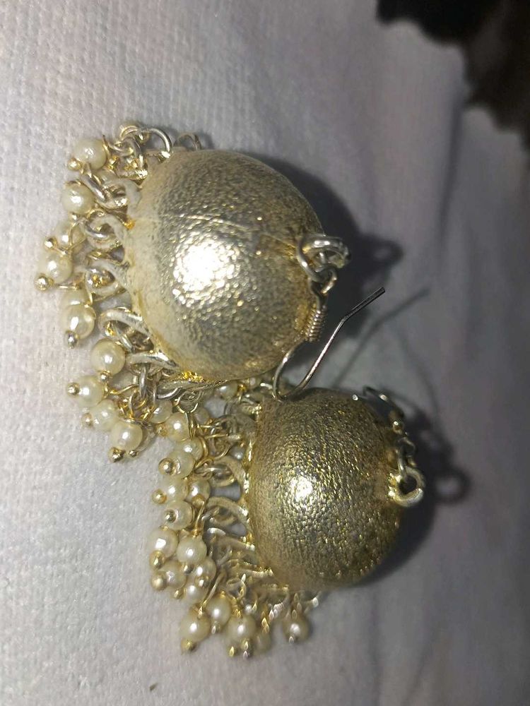 Jhumkas