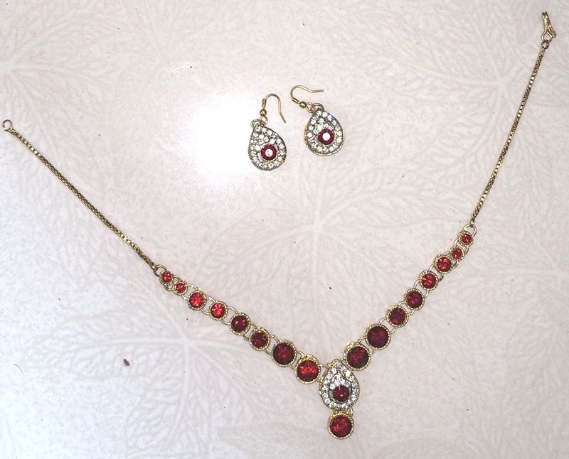 Red Stone Jewelry Set