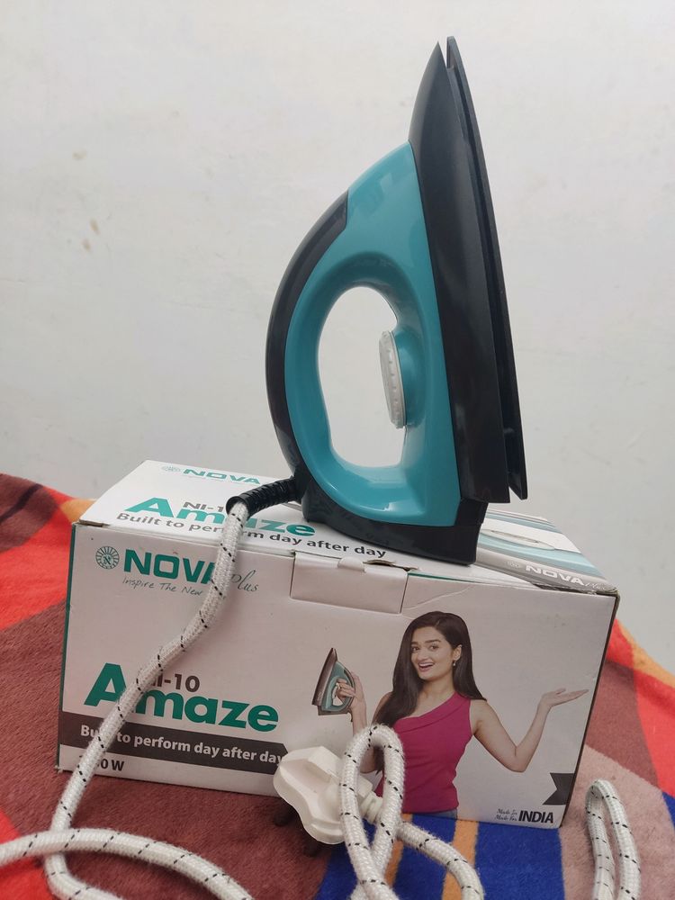 Nova NI 10 1100watt dry iron (grey and turquoise)