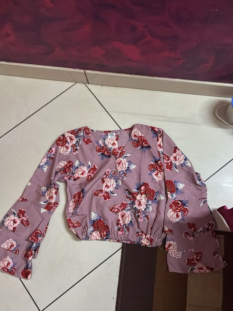 Floral Top With Ruffled Sleeves