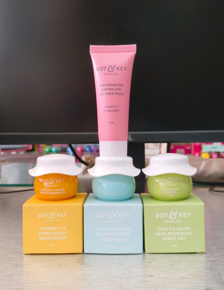 Dot &amp; Key Skincare Pack Of 4