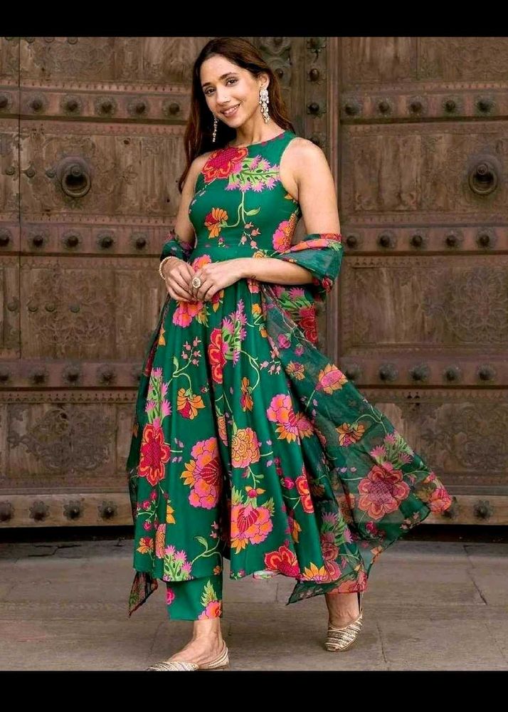 Sale !!Floral Green Kurta Set