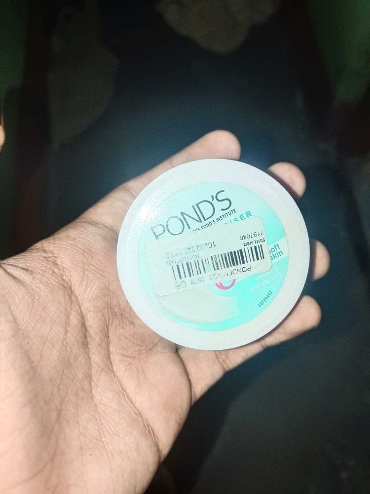 Pond&#39;s Face Moisturizer