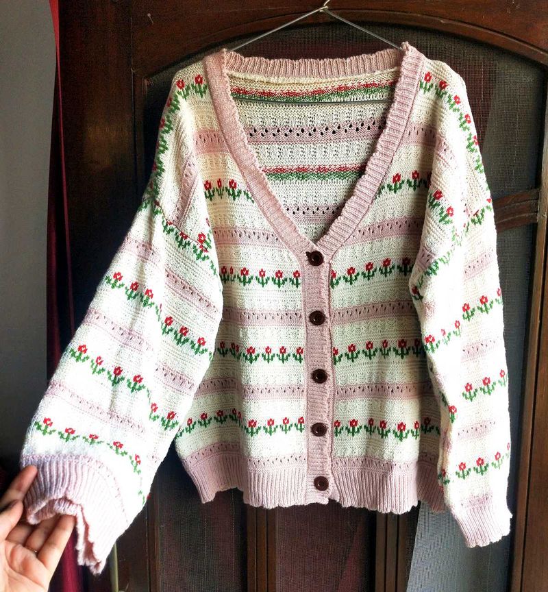 Floral Knit Cardigan URBANIC