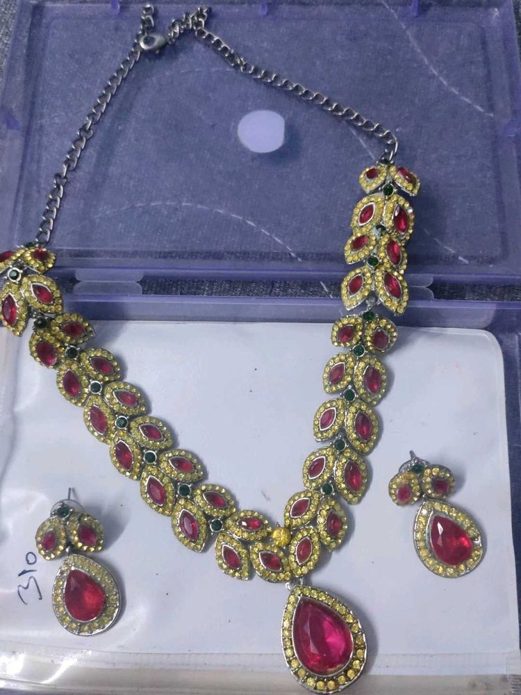 Red Gemstone Necklace &amp; Earring Set