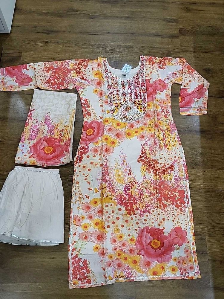 Sharara Suit With Tag - 50% Off