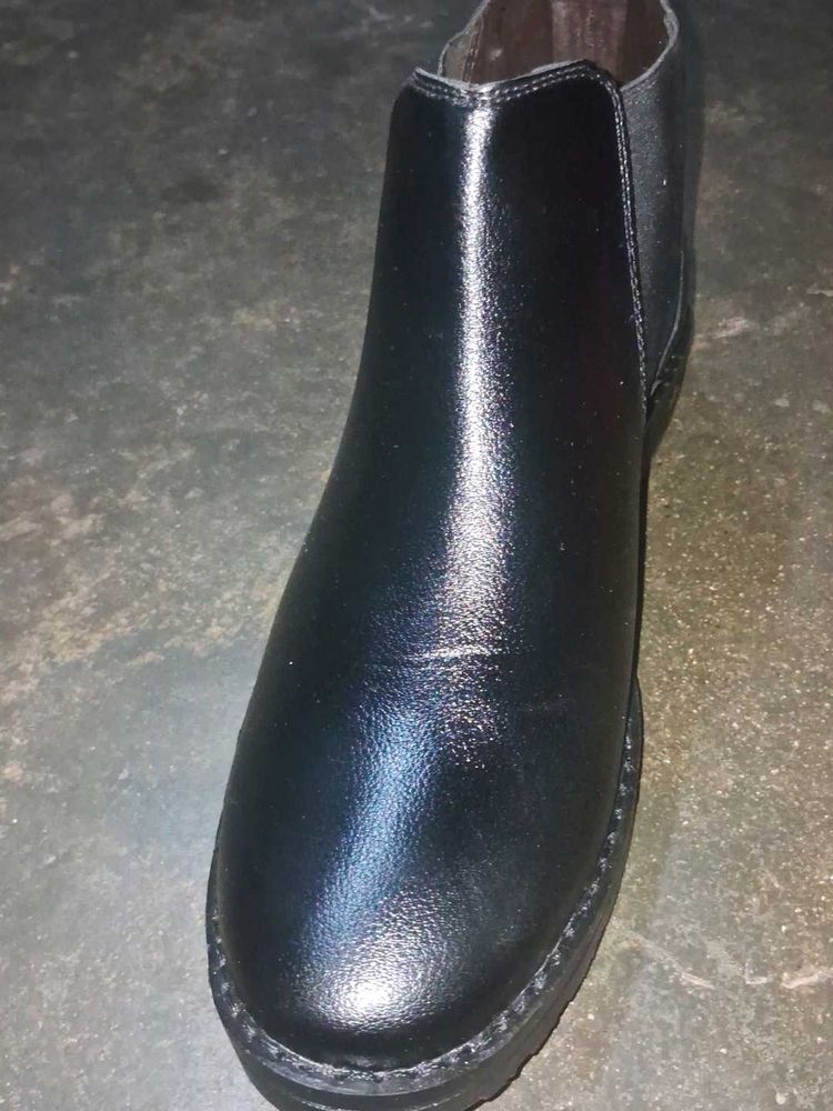 Stylish Black Boots