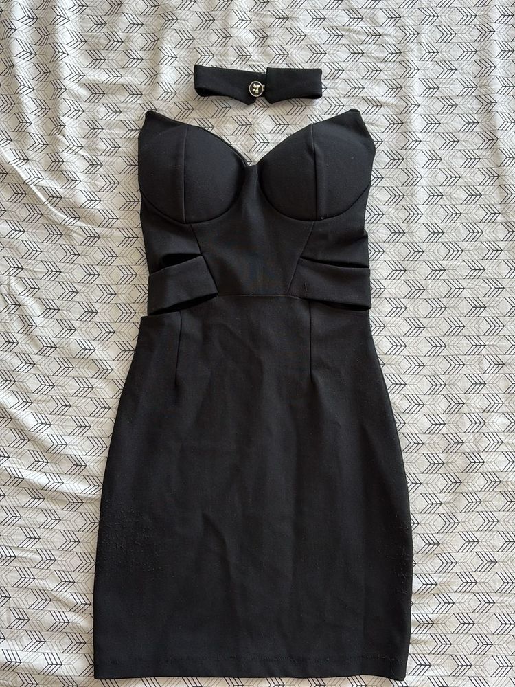 Mini Black Dress With Choker
