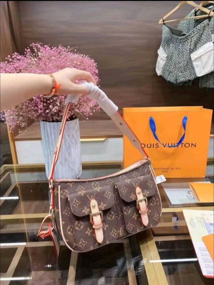 Louis Vuitton Premium Handbag