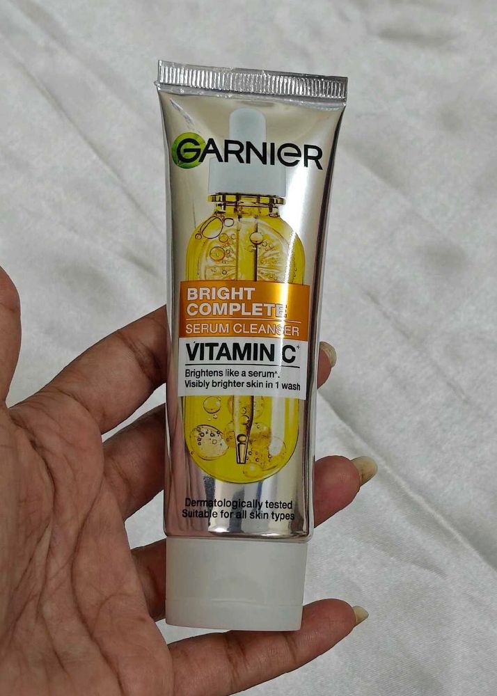 Garnier Vitamin C face Cleanser