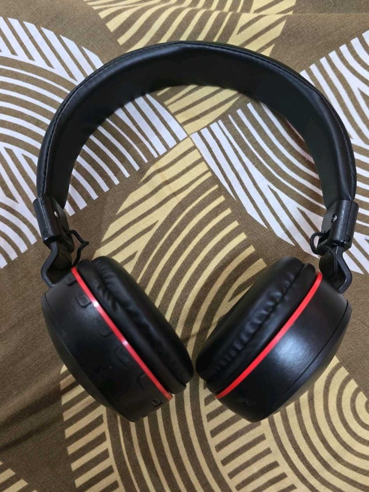 Black Headphones with Red Detail