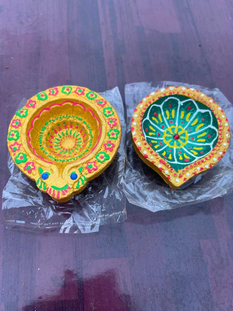 Diwali Diyas - Set of 2