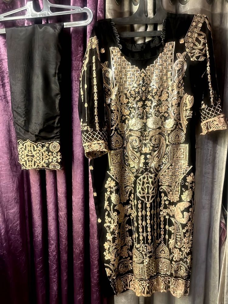 Black &amp; Gold Embroidered Kurta Set