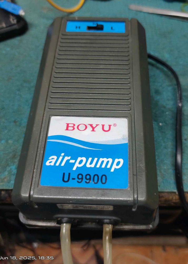 BOYU U-9900 Air Pump - Excellent Condition