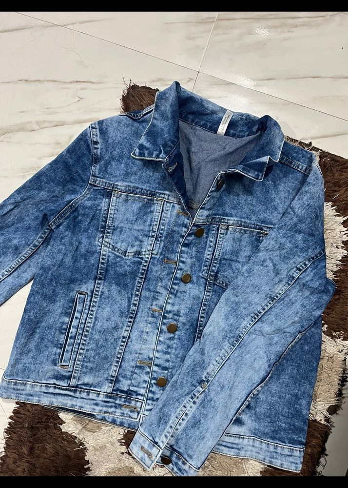 DENIM JACKET