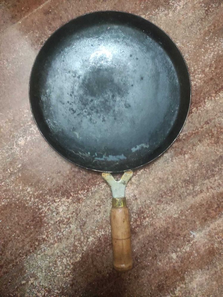 heavy weight iron pan