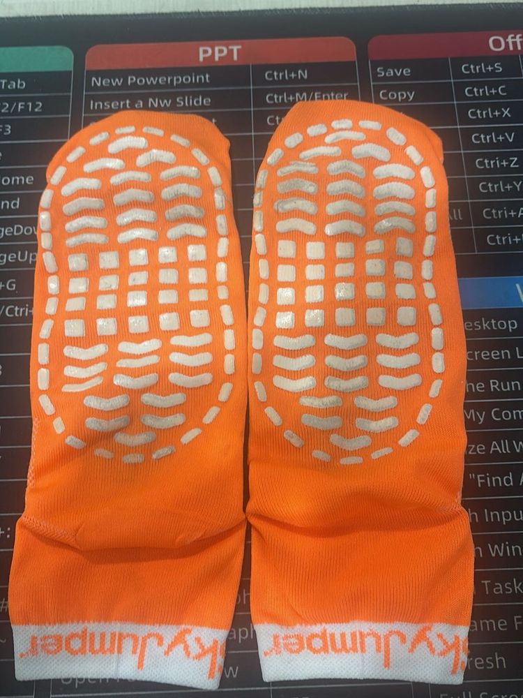 Sky Jumper Gripper Socks - Orange