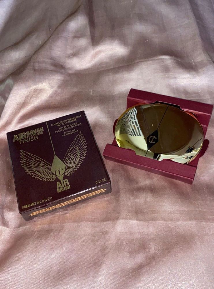 CHARLOTTE TILBURY AIRBRUSH COMPACT