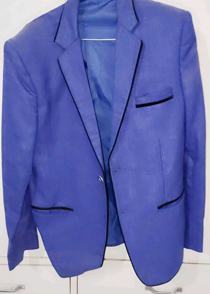 Stylish Blue Blazer with Black Trim