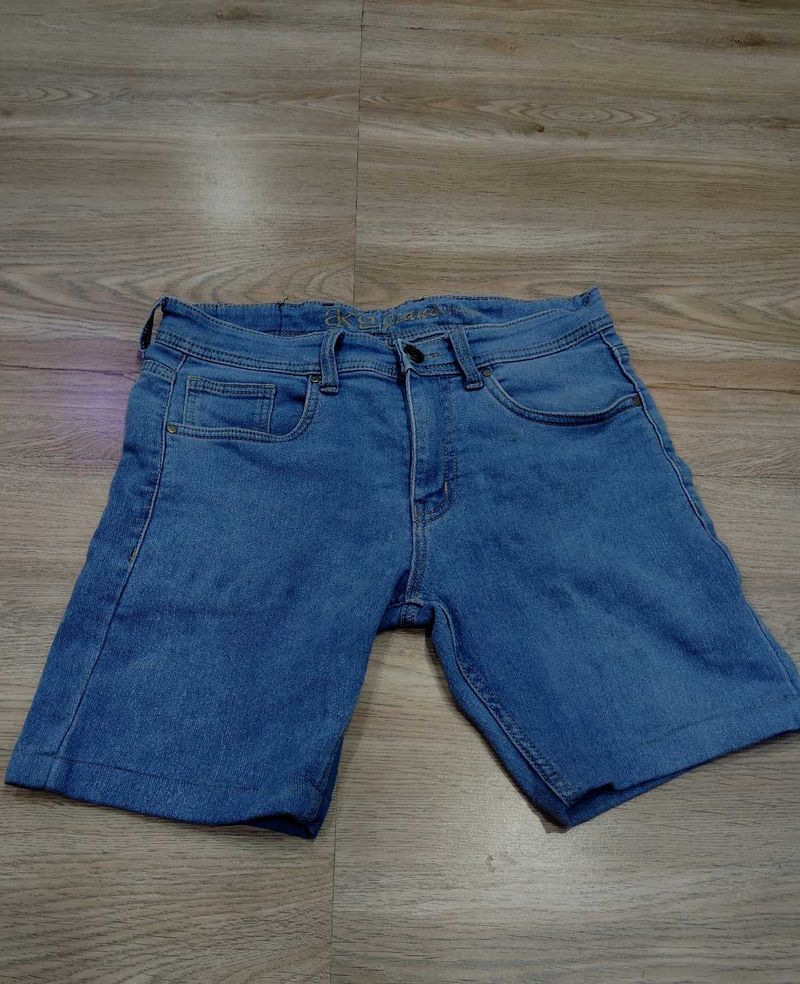 DENIM SHORTS