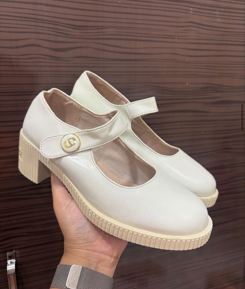 Christian Dior Off White heels