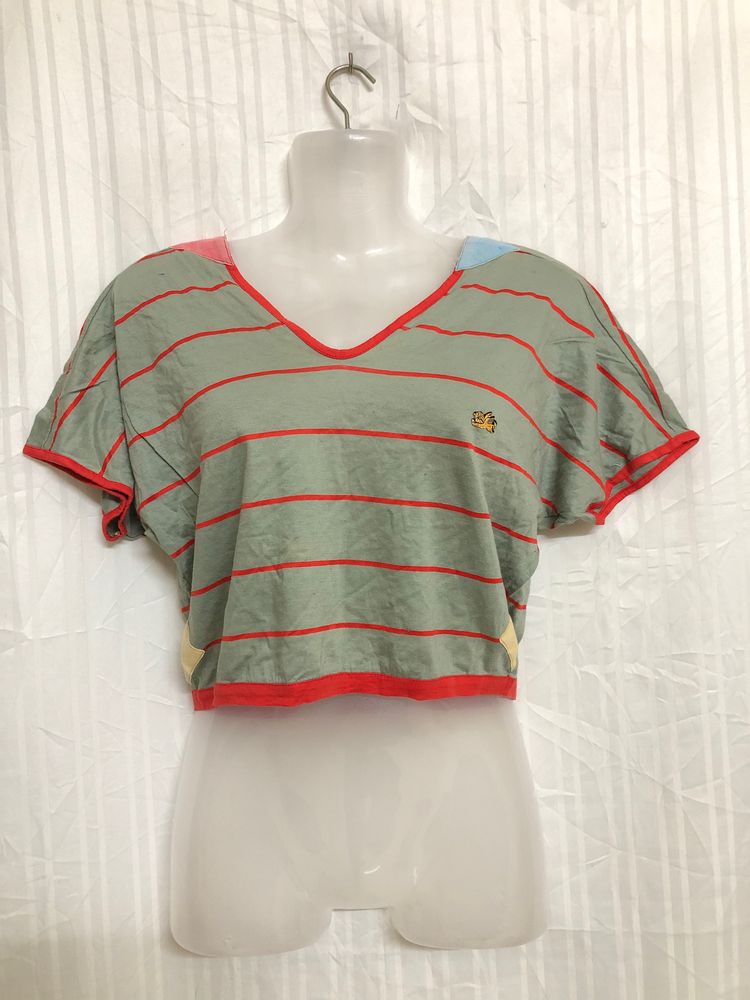 Nigi Short Sleeve Crop Top