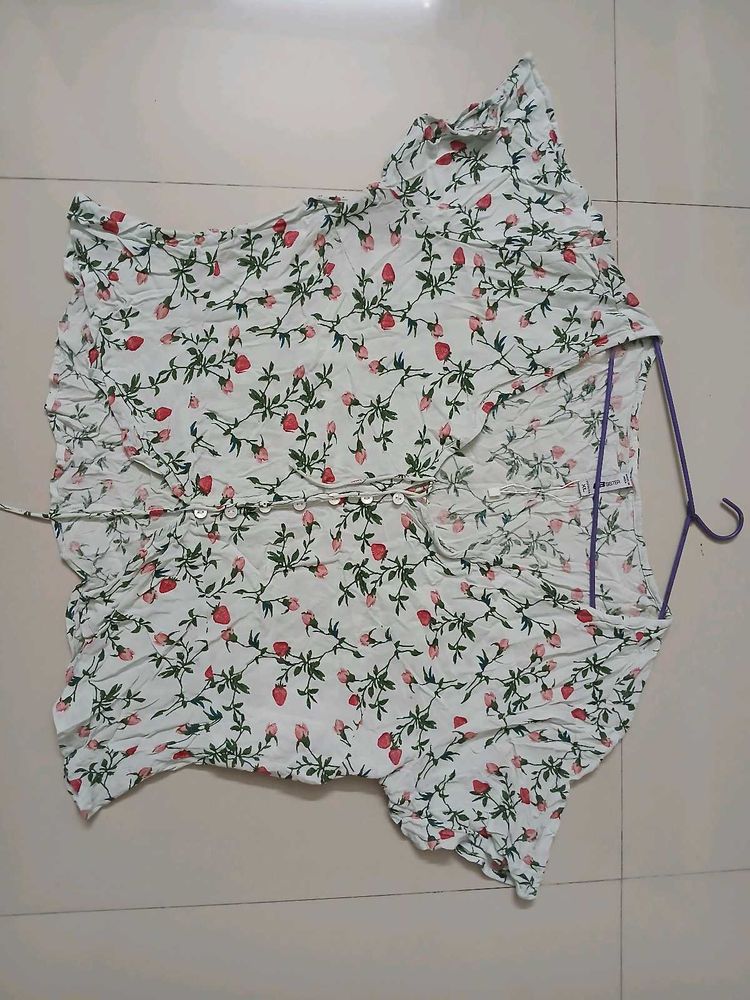 Floral Ruffle Crop Top
