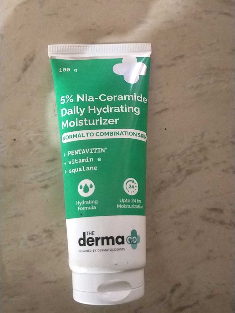 DrmaCo 5% Nia-cermaide Daily Hydrating Moisturizer