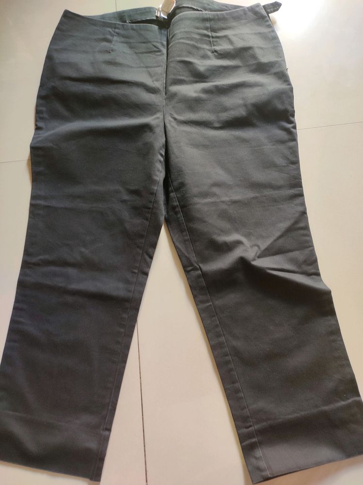 Side Chain Formal Pant For Women