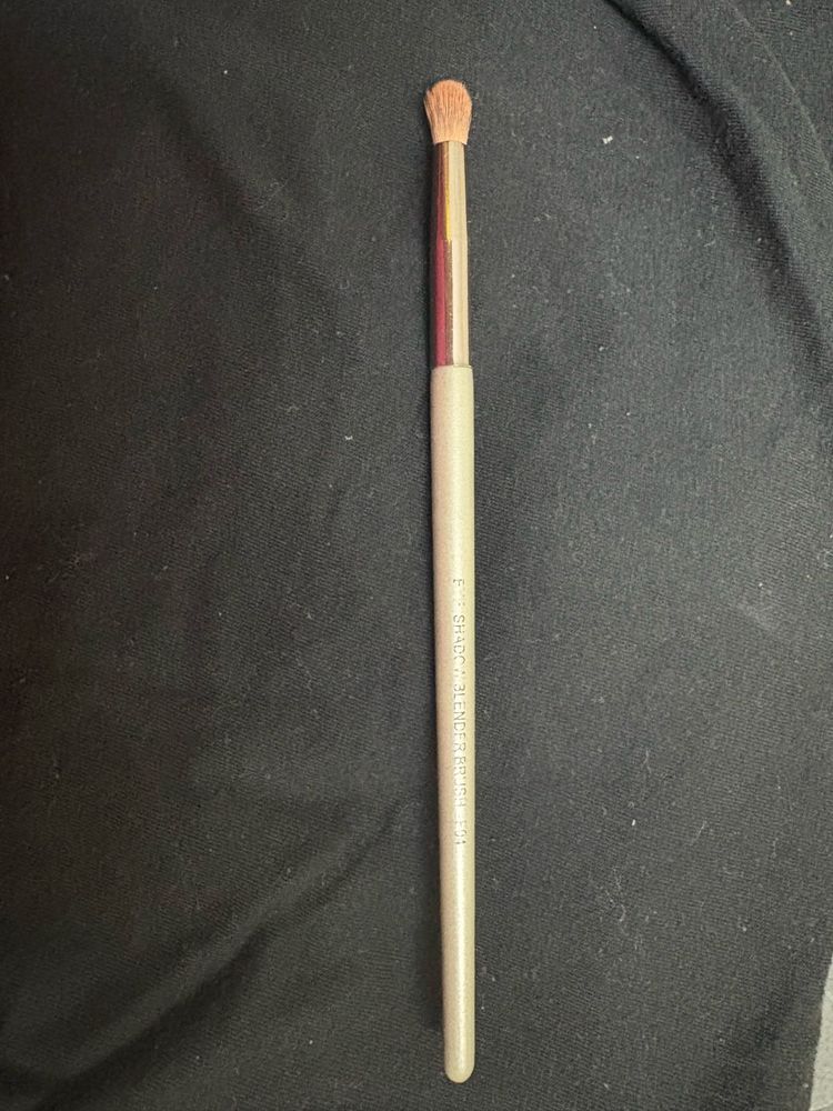 Swiss Beauty Eyeshadow Brush