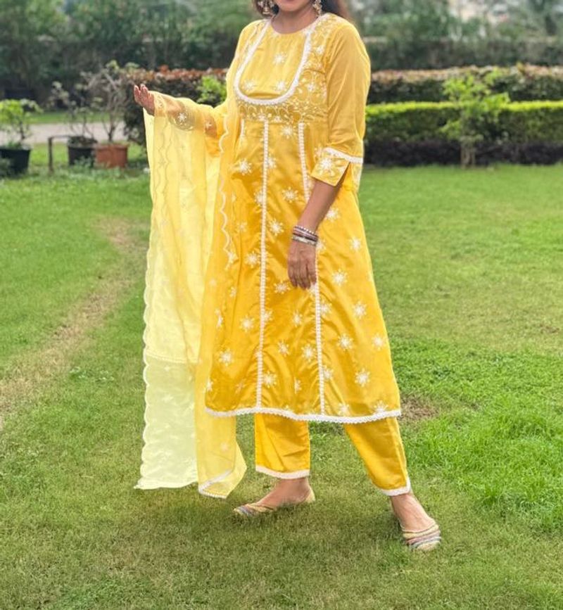 NEW WITH TAG - Kurta, Pant And Dupatta Set