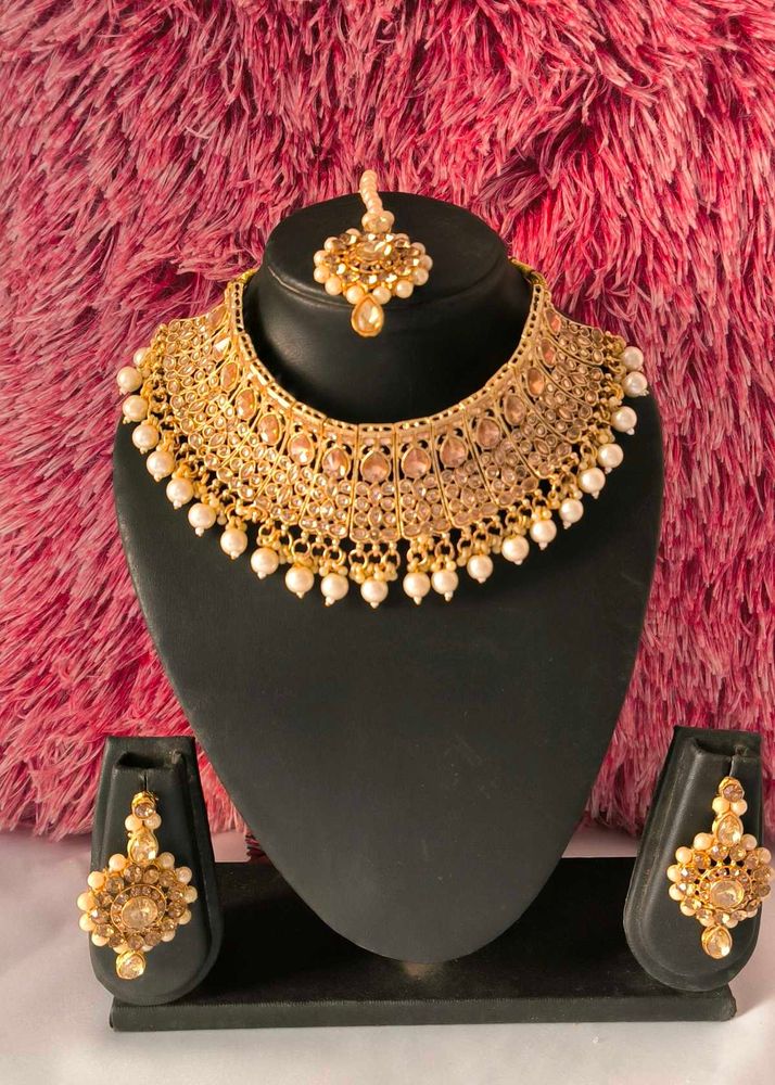 Elegant Gold-Toned Jewelry Set