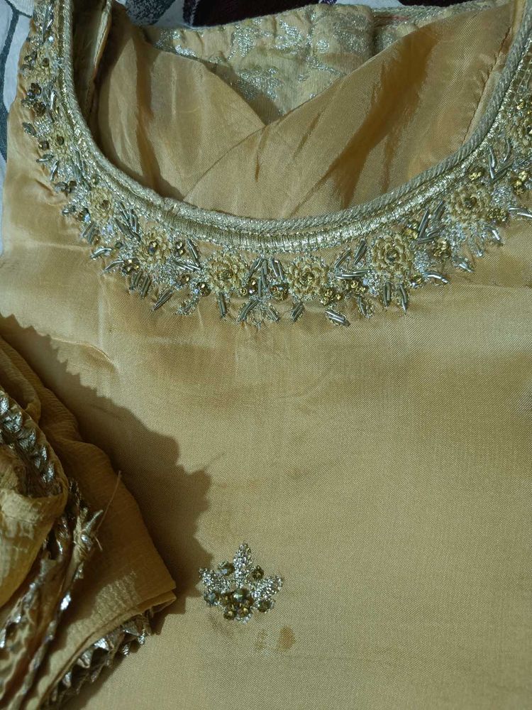 Golden Simple Embroidery Suit