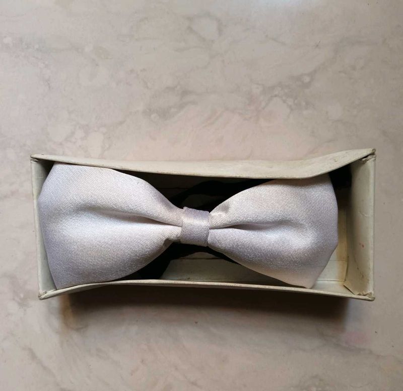 Elegant Satin Bowtie