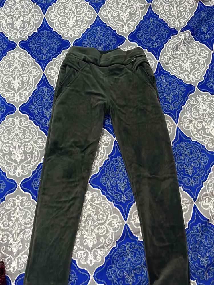 Girls Woollens Pants